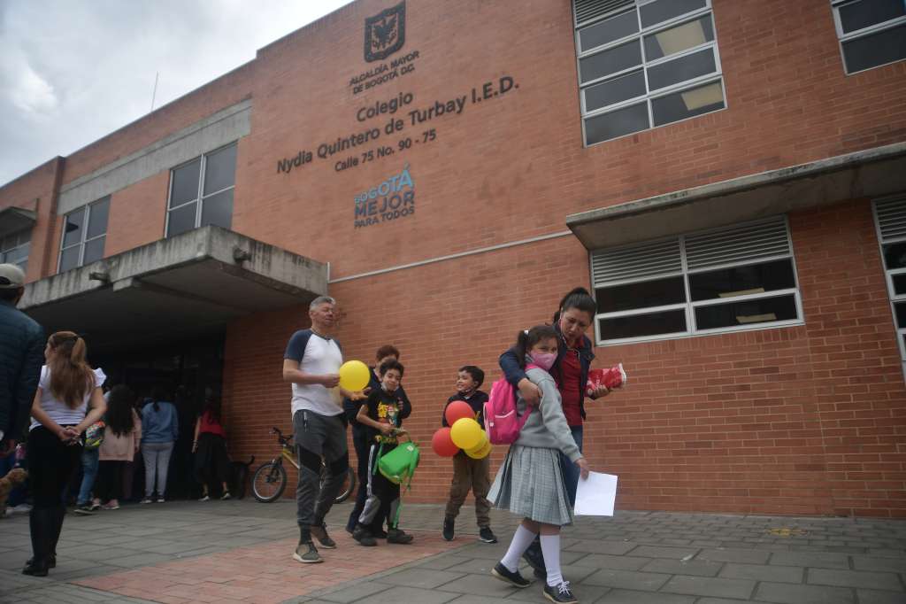 Aspectos externos de esta institución educativa distrital ubicado en Bogotá