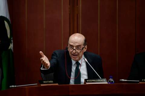 Las alertas que no tuvo en cuenta el canciller Leyva y que llevaron a su suspensión