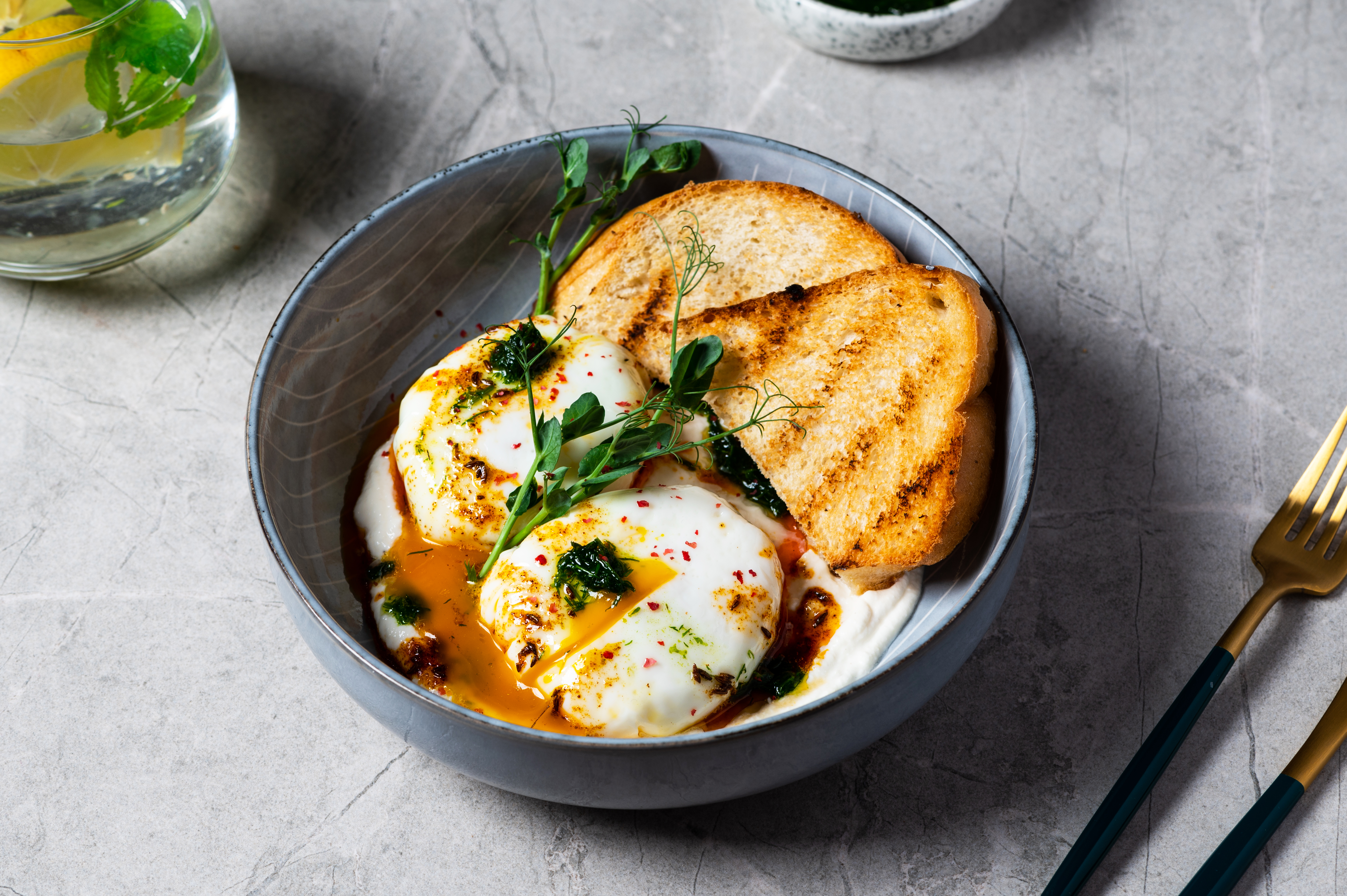 Huevos pochados
