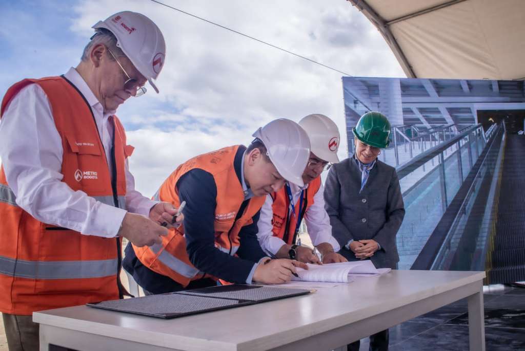 Firman acta de inicio para la construcción del viaducto de la Línea 1 del metro de Bogotá