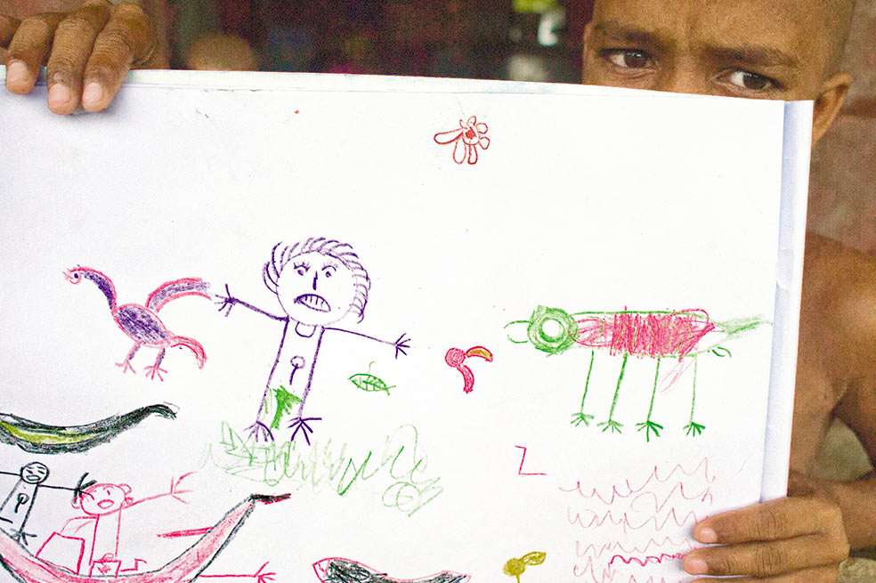 Un niño migrante de la etnia rohingya, en el campo de refugiados temporal Taung Pyo, cerca a Bangladesh. /AFP