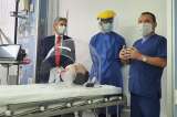 Donan 350 iglús para proteger al personal médico de hospitales públicos en Bogotá