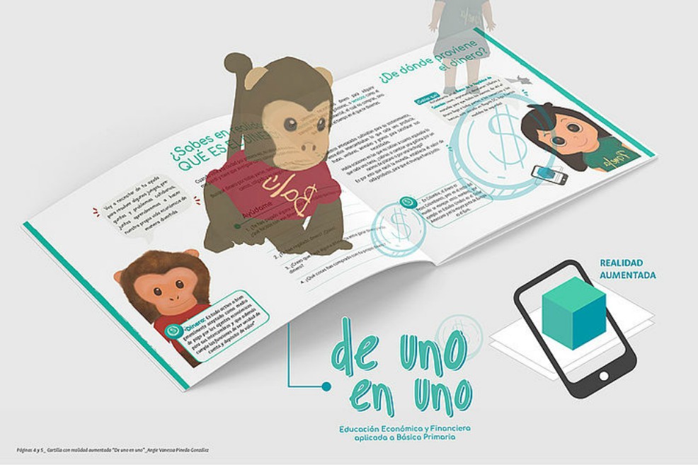 Las páginas de la cartilla tienen códigos que se pueden leer con la cámara de los celulares, o con computadores, para activar contenidos complementarios de la aplicación. / Agencia de Noticias UN - Angie Pineda