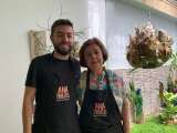 Madre e hijo emprendieron y crearon un negocio de repostería artesanal