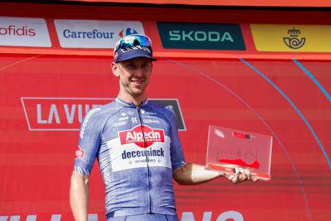 Groves aguanta la alta montaña y le gana a Van Aert