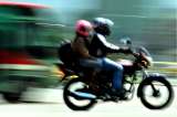 Motociclistas buscan tumbar prórroga de restricción de parrillero en Bogotá
