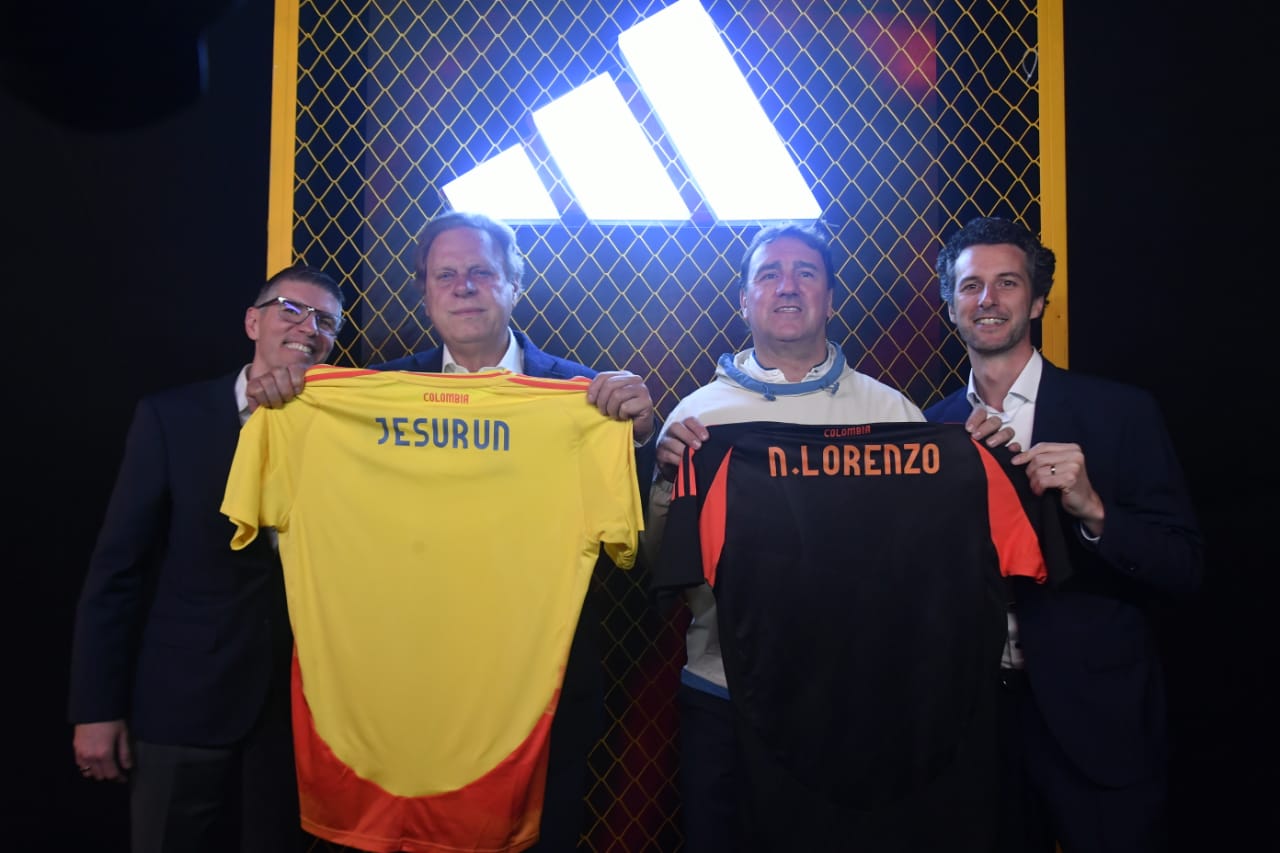 Ramón Jesurun, presidente de la FCF, y Néstor Lorenzo, técnico de la selección de Colombia