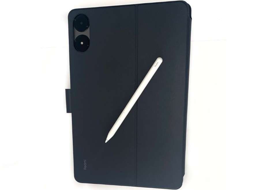 Para complementar la experiencia, Xiaomi ofrece dos accesorios opcionales: el Redmi Pad Pro Keyboard y el Redmi Smart Pen.