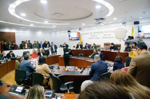 Reforma laboral: comisión aprueba primeros artículos