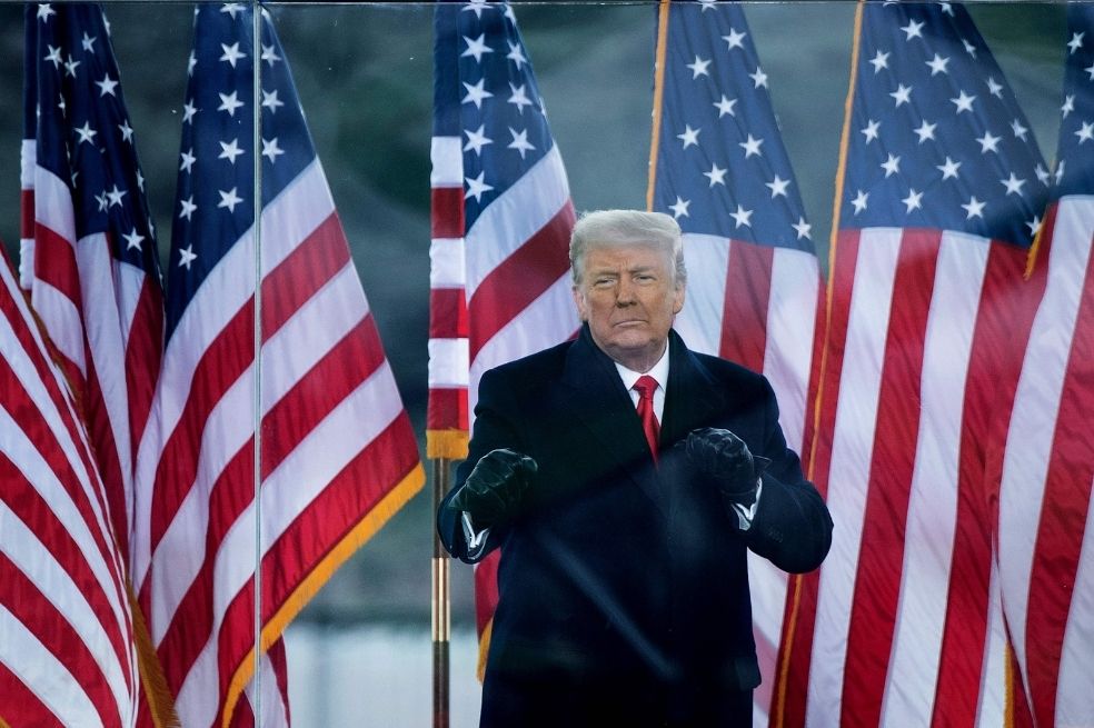 El expresidente Donald Trump momentos antes del asalto al Capitolio en Washington D.C.