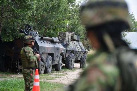 En 24 horas, cuatro militares murieron en Colombia por cuenta de combates y minas