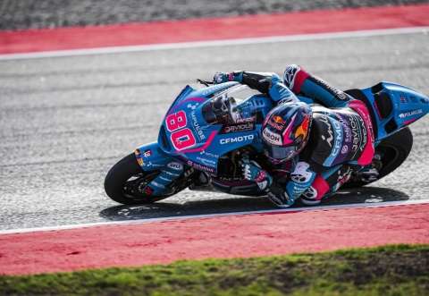 David Alonso firmó una gran remontada en Cataluña y se acerca al top 10 del Moto2
