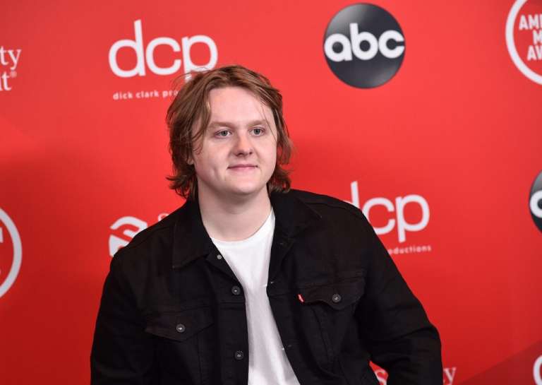 Lewis Capaldi en los American Music Awards 2020.