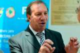 Carlos Bilardo, ex DT de Argentina campeón mundial en México 1986, con COVID-19