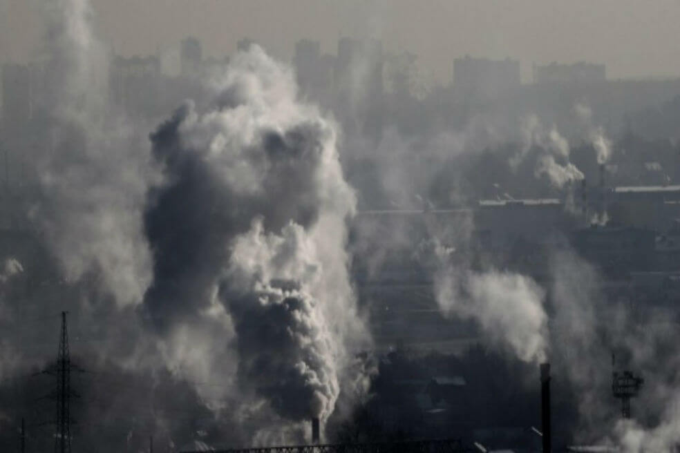 Más de 11.000 científicos de todo el mundo sostienen que esta crisis climática "está estrechamente vinculada al consumo excesivo del estilo de vida rico". / EFE