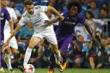 Carlos Sánchez se retiró con molestias en amistoso ante Real Madrid