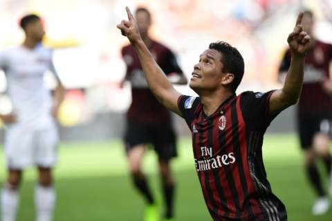 Gol de Carlos Bacca en goleada del Milán sobre Palermo