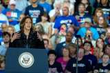 Ni Taylor Swift ni el debate ayudan mucho a Kamala en encuestas contra Trump