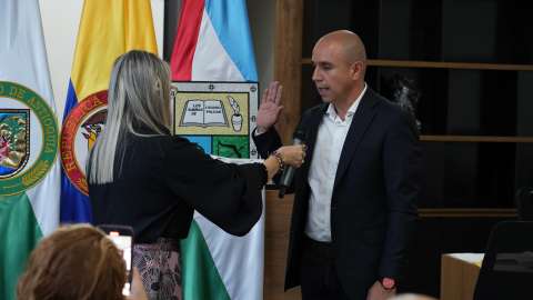 ¿Quién es Luis Giovany Arias, el nuevo alcalde de Bello, en Antioquia?