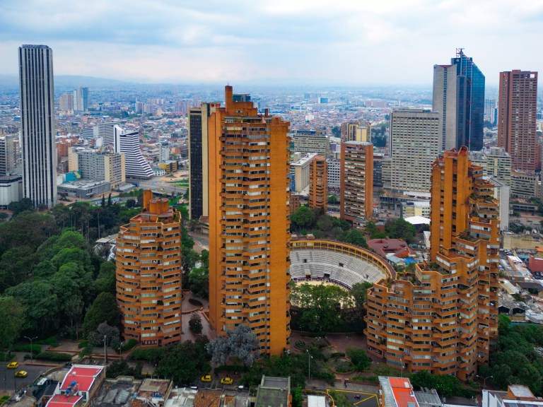 Se cumplen 50 años de las Torres del Parque: así se celebrará en Bogotá