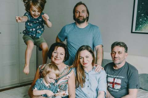 ¿Cómo manejar la relación de pareja cuando la familia del otro está en contra?