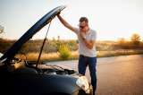 ¿Cómo saber si su carro tiene bajo el nivel de líquido refrigerante? Acá le contamos