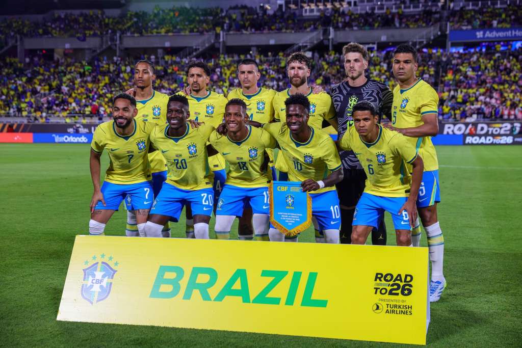 ORLANDO (United States), 31/03/2026.- Brazil team players pose ahead the international friendly match between Brazil and Croatia in Orlando, Florida, USA, 31 March 2026. (Futbol, Amistoso, Brasil, Croacia) EFE/EPA/CRISTOBAL HERRERA-ULASHKEVICH
