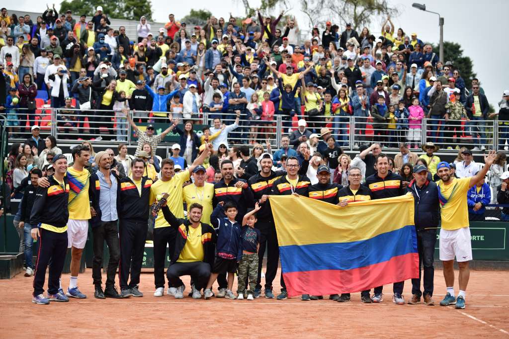 Así celebraron todos los miembros del Equipo Colombia Colsanitas su triunfo en el Grupo Mundial I de la Copa Davis, que se disputó en la cancha del Carmel Club de Bogotá.