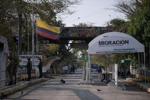 Check-Mig ya no será obligatorio en algunos puestos de control migratorio