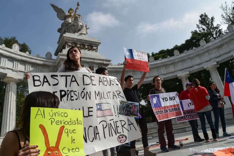 Desde el inicio de las protestas se han denunciado constantes abusos de fuerza por parte de los cuerpos policiales. / AFP