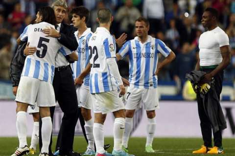 Málaga desplazó a Valencia del quinto lugar en la Liga de España