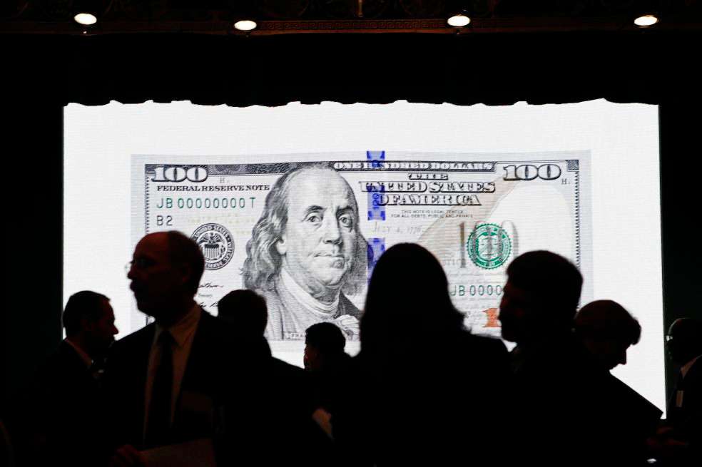 El dólar ha subido más de $100 en las últimas tres semanas. / Reuters