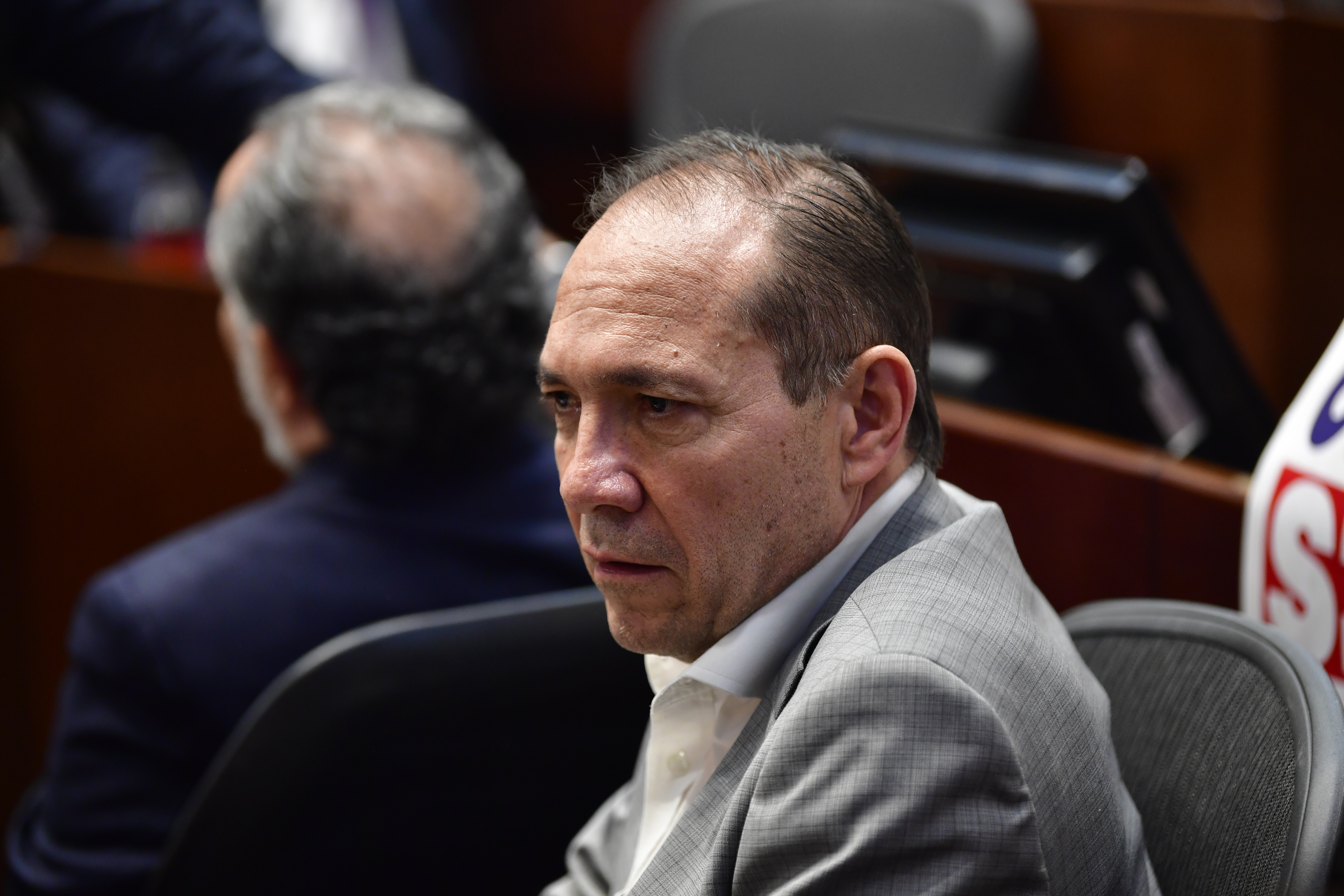 Ministro de trabajo durante el debate de la reforma laboral en el Senado (Congreso de la República)