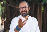 Fernando Broca: ante un mundo de apariencias, la energía de las palabras