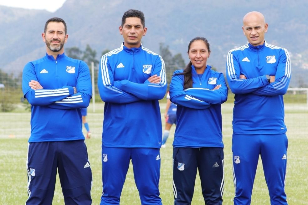 De izquierda a derecha: Oscar xxx (), Álvaro Ánzola (director técnico), Angie Ramírez (asistente técnica) y Oscar xx ().