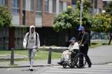 A Bogotá le salen canas, pero su sistema de atención aún tiene deudas pendientes