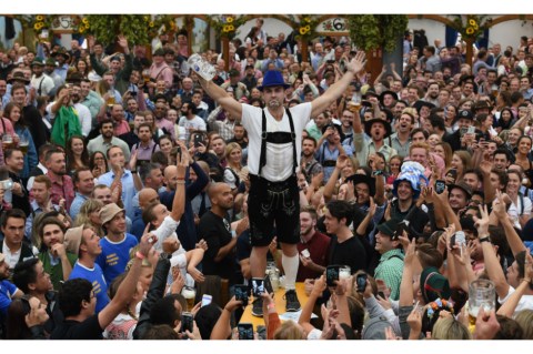 Los tenis para superar un Oktoberfest sin derrames de cerveza