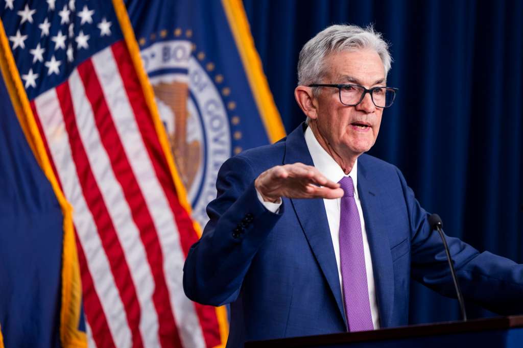 Washington (United States), 31/01/2024.- US Federal Reserve Board Chairman Jerome Powell speaks to reporters after the Fed once again refrained from raising interest rates following its two-day conference at the Federal Reserve in Washington, DC, USA, 31 January 2024. Policymakers are widely expected to begin cutting interest rates later in 2024. (Roma) EFE/EPA/JIM LO SCALZO