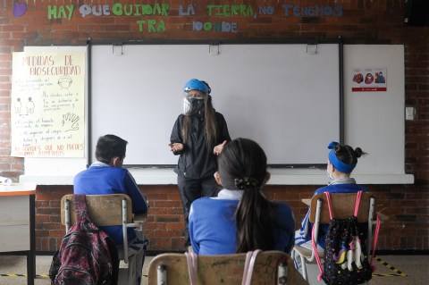 El regreso a los colegios es un hecho: no habrá más restricciones de aforo