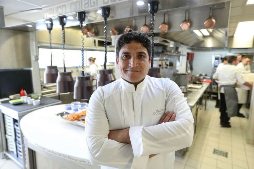Mauro Colagreco, dueño del restaurante Mirazur que fue coronado este martes como el mejor del mundo en la lista 50 Best. / AFP