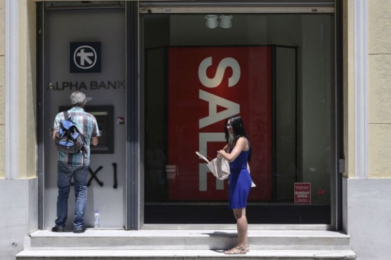 Eurogrupo acordó prestar 7.000 millones de euros a Grecia