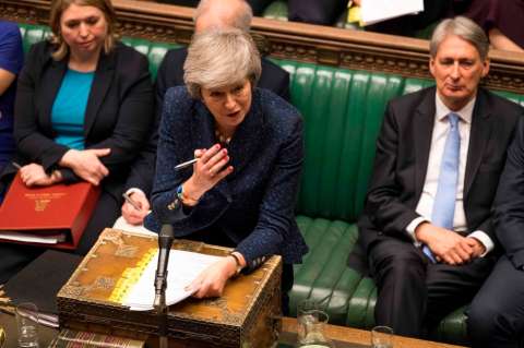 Los que están detrás del infierno de Theresa May