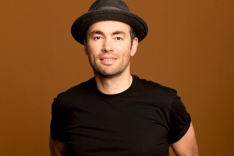 Santiago Cruz revive “La memoria de los sentimientos” junto a Miranda!