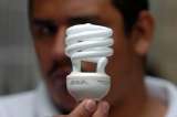 Multan a productora de bombillos por exponer a trabajadores a vapores de mercurio