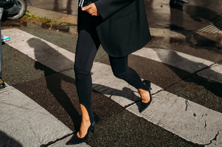 Leggings, botas y tacones: ¿Por qué son clave de estilo para lucir elegante?