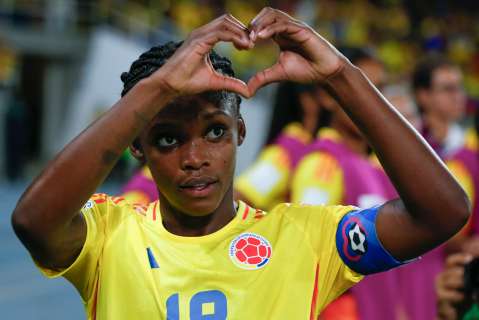 Linda Caicedo fue elegida en el equipo ideal del año