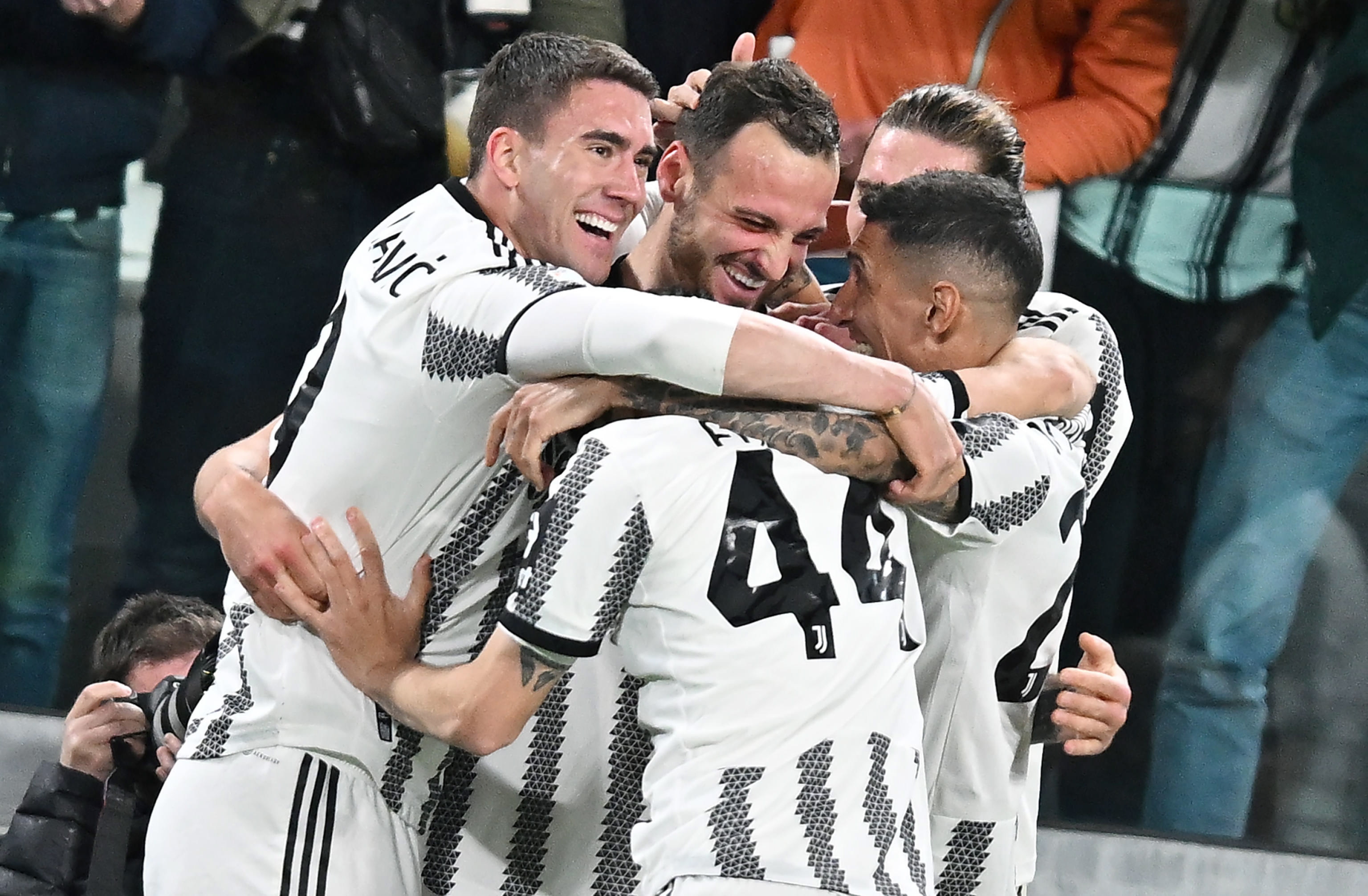 Turin (Italy), 13/04/2023.- Juventus' Federoico Gatti celebrates after scoring the 1-0 goal during the first leg of the UEFA Europa League quarter-finals soccer match between Juventus FC and Sporting Lisbon, in Turin, Italy, 13 April 2023. (Italia, Lisboa) EFE/EPA/Alessandro Di Marco