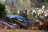 Deslizamiento en California deja al menos 15 muertos