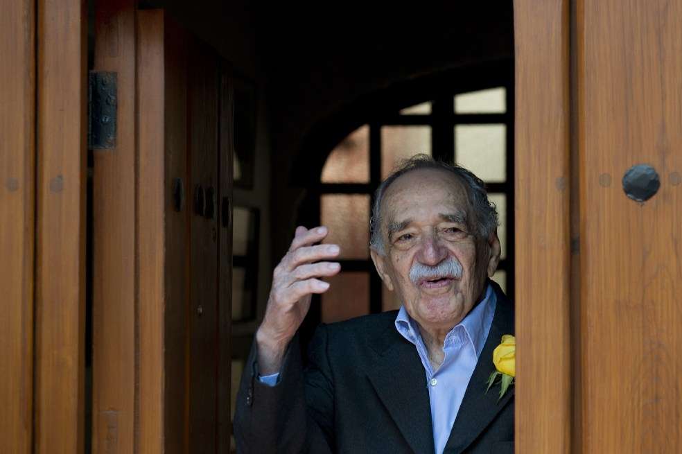 El 21 de octubre de 1982, Gabriel García Márquez recibió el Premio Nobel de Literatura durante una ceremonia en Estocolmo, Suecia.