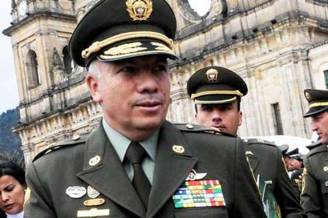 Congreso da vía libre al ascenso del general Francisco Patiño